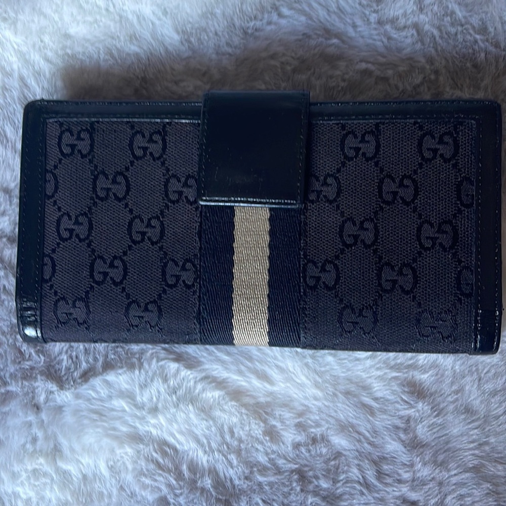 Authentic Gucci Continental Wallet - image 1